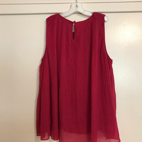 Glittery top - Picture 3 of 3